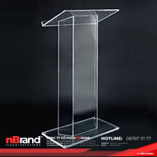 Sản xuất bục phát biểu mica: Giải pháp tối ưu cho các sự kiện trang trọng 12 Sản xuất bục phát biểu mica: Giải pháp tối ưu cho các sự kiện trang trọng buc mica trong suot